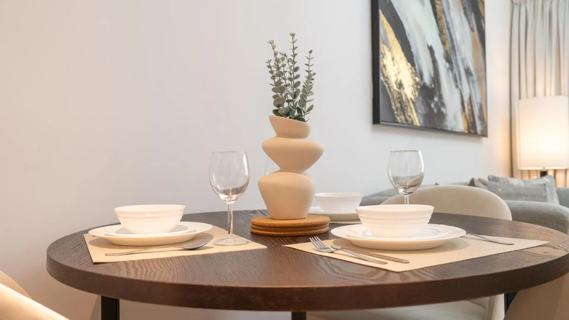 Sleeps 4 In This 2 Bedroom Apartment In Dubai Gate 2 0*,  United Arab Emirates